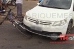 ARIQUEMES: Ciclista fica inconsciente após ser atingida por carro na Av. Jaru