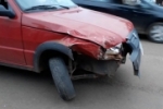 ARIQUEMES: Carro colide com moto após ser atingido por Uno na Av. Canaã