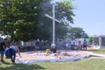Milhares de pessoas visitam cemitérios no Dia dos Finados