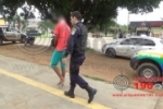 ARIQUEMES: Ladrão é amarrado por populares ao ser flagrado furtando residência no Setor 04