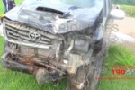 ARIQUEMES: Senhora fica gravemente ferida em colisão de Hilux e CR–V na BR–421
