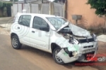 ARIQUEMES: Grave colisão de carro e moto deixa vítima com fratura no Parque das Gemas