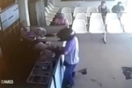 PORTO VELHO: Câmera de segurança flagra bandido roubando arma de vigilante do Cemetron