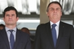 Bolsonaro se re&uacute;ne com Moro e o condecora ap&oacute;s vazamentos