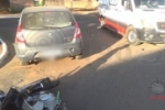 ARIQUEMES: Motociclista vai parar embaixo de carro após acidente na Av. Tabapuã
