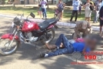 ARIQUEMES: Casal fica ferido após queda causada por cachorro na Av. Jaru