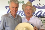 Donizetti José e Cido da Comissão Direito de Viver participam de encontro com Jair Bolsonaro – Chapéu assinado pelo Presidente será leiloado