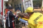 ARIQUEMES: Idoso deficiente visual atravessa BR–364 e quase é atropelado por carreta