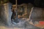 ARIQUEMES: Condutor de carro derruba muro de residência no Setor 08
