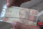 ARIQUEMES: Mulher é detida após passar nota de 50 reais falsa para picolezeiro