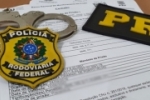 Em Ji&ndash;Paran&aacute;/RO PRF flagra dois condutores utilizando Carteira Nacional de Habilita&ccedil;&atilde;o Falsa e cumpre mandado de pris&atilde;o