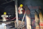  ARIQUEMES: Bombeiros combate inc&ecirc;ndio em marcenaria no Polo Moveleiro