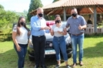Adelino Follador participa de entrega de ve&iacute;culo para Comunidade Terap&ecirc;utica Kadosh