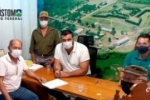 Coronel Chris&oacute;stomo se re&uacute;ne com prefeito e vice de Costa Marques para discutir destina&ccedil;&atilde;o de emendas para melhorias do munic&iacute;pio