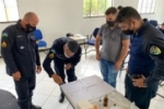 Policiais militares participam de curso para identificar drogas apreendidas e combater tr&aacute;fico, em Ariquemes