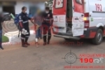 ARIQUEMES: Motociclista fica com perna direita lesionada ap&oacute;s evitar colidir na traseira de carro na Avenida Jamari
