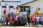 Buritis recebe entrega de ambul&acirc;ncia e motoniveladora do deputado federal Coronel Chris&oacute;stomo