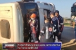 V&Iacute;DEO: Carreta tomba na BR 364 em Ariquemes e caminhoneiro sofre fratura