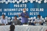 Com a presen&ccedil;a de Conf&uacute;cio Moura, equipamentos do Projeto de Informatiza&ccedil;&atilde;o Escolar &eacute; entregue em Colorado do Oeste 