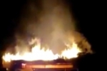 BURITIS: Após acidente com caminhão, ponte da estrada parque é incendiada durante a noite