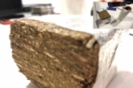 Jovem é flagrado com maconha que ele comprou para revender na zona leste