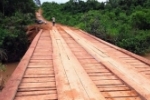 Presidente Alex Redano agradece Governo, que refez a ponte sobre o Rio Viola, em Buritis, junto com moradores