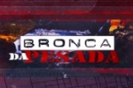 Motociclistas ficam gravemente feridos ap&oacute;s se envolverem em colis&atilde;o com caminh&atilde;o na BR&ndash;364 &ndash; LIVE: ESTAMOS NO AR! PROGRAMA BRONCA DA PESADA