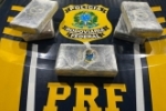 Em Ji&ndash;Paran&aacute;/RO, PRF prende dois homens por tr&aacute;fico de drogas em &ocirc;nibus interestadual