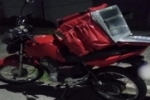 MAIS UM: Motoboy de delivery tem ve&iacute;culo e lanches roubados durante entrega