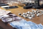 Denarc prende dois e apreende arma, ve&iacute;culos e grande quantidade de drogas nas proximidades da rodovi&aacute;ria
