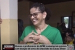 Alunos e professores da APAE comemoram p&aacute;scoa com doa&ccedil;&atilde;o de ovos de chocolate da Cacau Show &ndash; V&Iacute;DEO