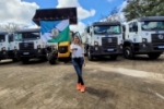 Prefeita Carla Redano entrega maquin&aacute;rios para atender produtores rurais em Ariquemes