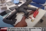 PM estoura boca de fumo e apreende 1,5 Kg de drogas e armas no Setor 09 &ndash; V&iacute;deo