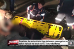 Condutor de motocicleta foge deixando passageiro ao solo e ve&iacute;culo no local na Av.Tancredo Neves &ndash; V&iacute;deo