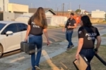 AGOSTO LILÁS! DEAM DE VILHENA DEFLAGRA OPERAÇÃO EM DEFESA A MULHER PRENDE SUSPEITOS COM FUZIL, PISTOLAS E MUNICÇÕES USADAS PARA AMEAÇAR AS ESPOSAS
