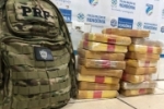 PRF apreende carro recheado com 18 kg de cocaína em cima de Cegonha
