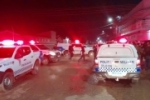 Bandidos que se exibiam com arma trocam tiros com a polícia