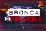 Carro sai da pista e cai em ribanceira ap&oacute;s colidir com caminh&atilde;o na BR&ndash;364 &ndash; LIVE: ESTAMOS NO AR! PROGRAMA BRONCA DA PESADA