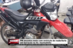 PM encontra moto com restri&ccedil;&atilde;o de roubo e furto em barrac&atilde;o na Av. machadinho &ndash; V&iacute;deo