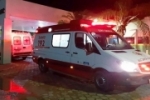 Populares encontram homem agonizando na rua e chamam a polícia