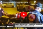 Passageira de motocicleta &eacute; arremessada ao para brisa de carro ap&oacute;s forte colis&atilde;o no Setor 03 &ndash; V&Iacute;DEO