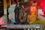 Condutor perde controle de dire&ccedil;&atilde;o, capota carro e colide em muro na Av. Vimber&ecirc; &ndash; V&Iacute;DEO