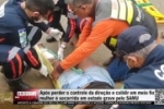 Ap&oacute;s perder o controle da dire&ccedil;&atilde;o e colidir em meio fio mulher &eacute; socorrida em estado grave pelo SAMU &ndash; V&Iacute;DEO