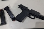 POL&Iacute;CIA MILITAR REALIZA APREENS&Atilde;O DE ARMA DE FOGO AP&Oacute;S AMEA&Ccedil;A ESTABELECIMENTO COMERCIAL