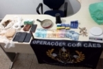 PM apreende drogas e prende suspeito durante Operação Máximus