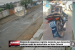 C&acirc;mera de seguran&ccedil;a registra momento que elementos realizam roubo de motocicleta no Setor Colonial &ndash; V&iacute;deo