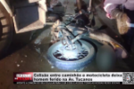 Colis&atilde;o entre caminh&atilde;o e motocicleta deixa homem ferido na Av. Tucanos &ndash; V&iacute;deo