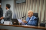 Confúcio Moura expressa preocupação com prazos da LDO 2025