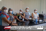 Pais e alunos da AMAAR recebem curso de panificação oferecido pela SEMDES – Vídeo