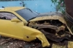 ESPAÇO ALTERNATIVO: Camaro amarelo invade capela da Base Aérea durante suposto racha – VÍDEO